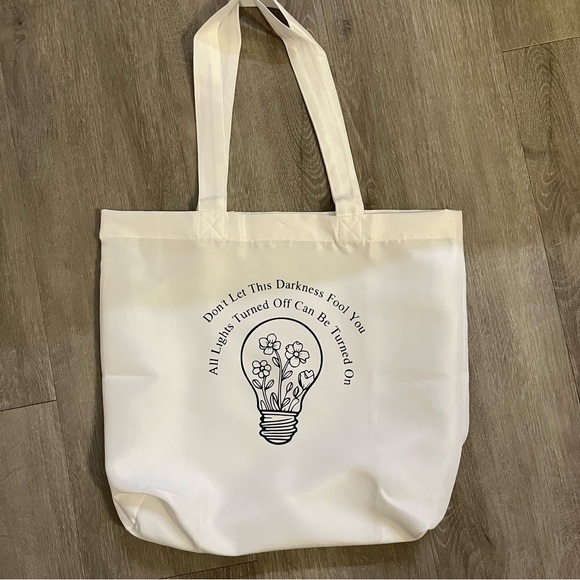 Noah Kahan Tote - Picture 3 of 4